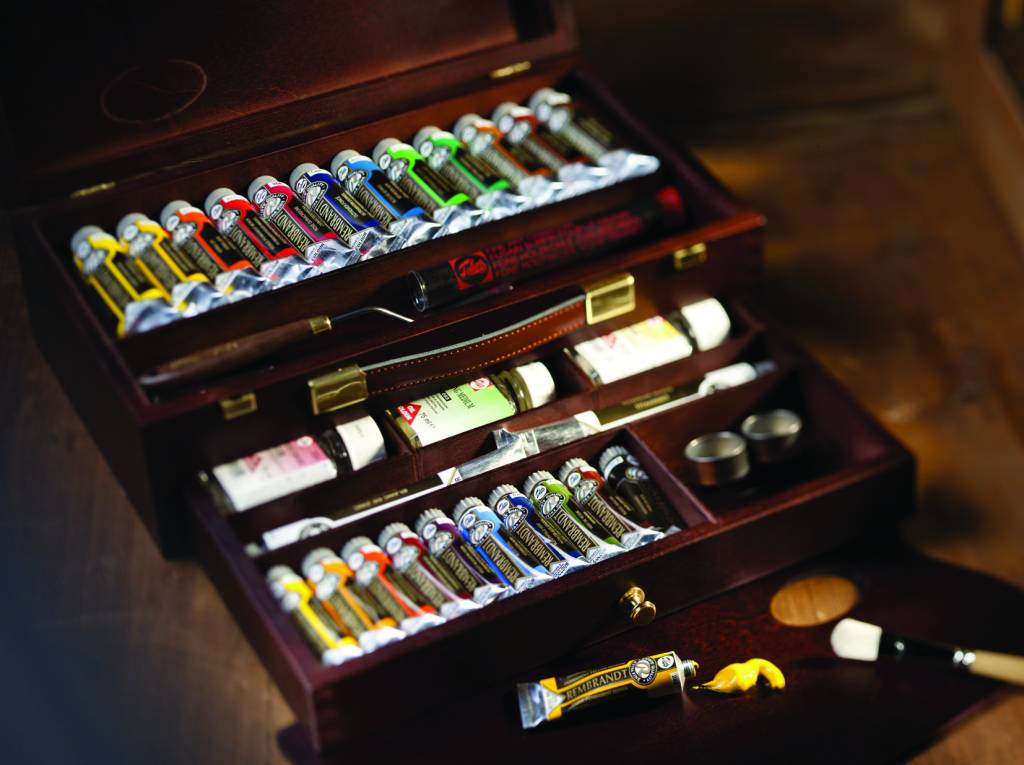 Rembrandt Olieverf houten kist set Master | 10 x 15 ml + 12 x 40 ml + 2 x 60 ml + accessoires